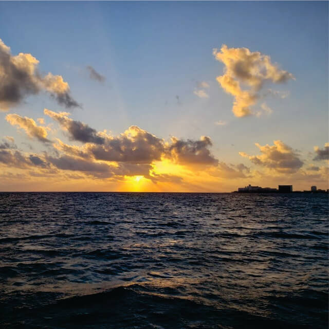 Sunrise at sirenas raw bar